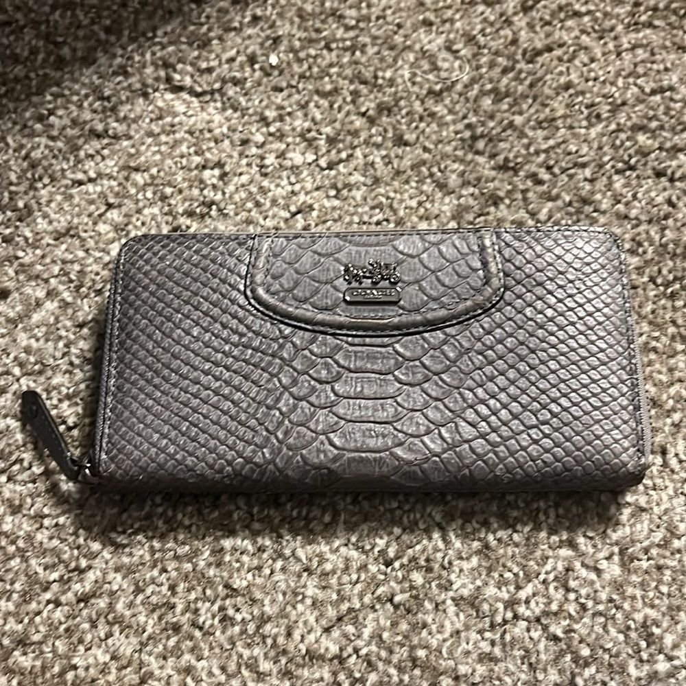 Coach Wallet - Picture 8 of 11